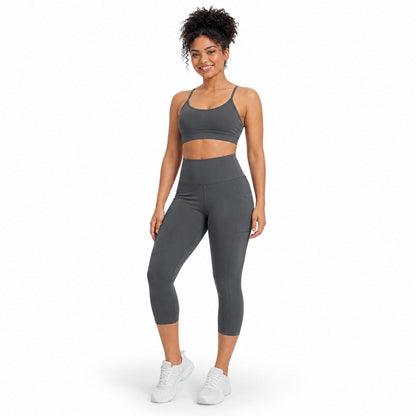 Aloveta FlexContour High-Waist Pocket Capri Leggings — Black 08 studio front relaxed